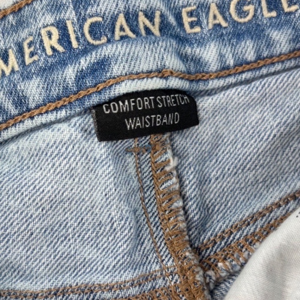American Eagle Mom Jeans Size 2 Comfort Stretch Waistband - Picture 2 of 9